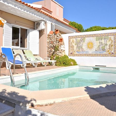 Horacio Villa Is Located Near The Center Of Vilamoura Exterior foto