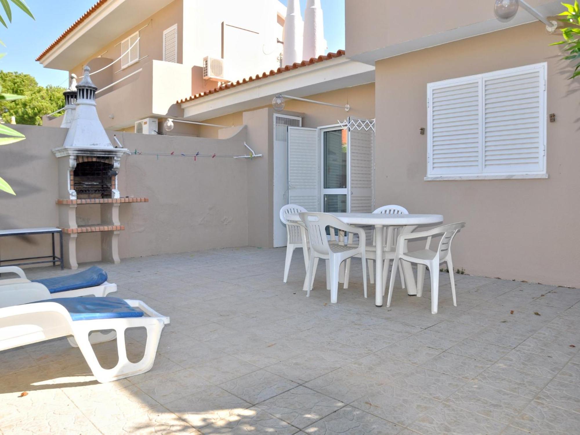 Horacio Villa Is Located Near The Center Of Vilamoura Exterior foto