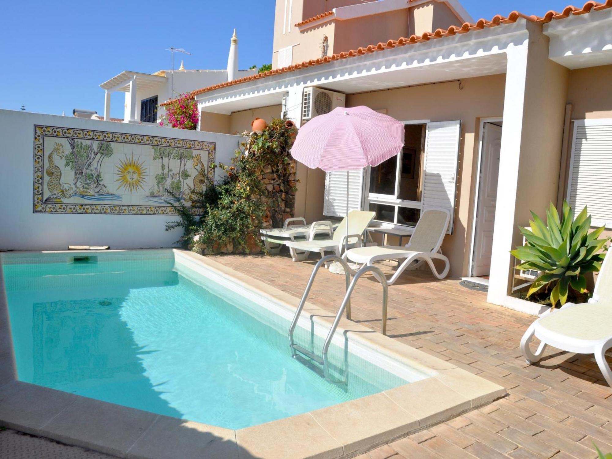 Horacio Villa Is Located Near The Center Of Vilamoura Exterior foto